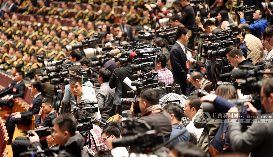 媒体报道 政企座谈会给民企带来什么?3名